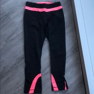 Black lululemon run inspire crop leggings